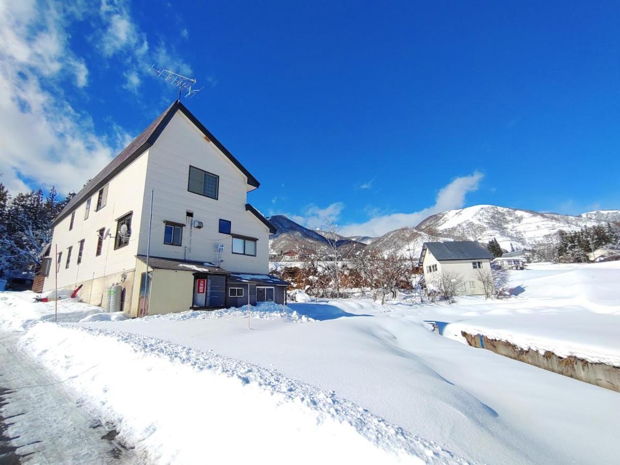 Hakuba Norikura Wakaguri Guesthouse Otari المظهر الخارجي الصورة
