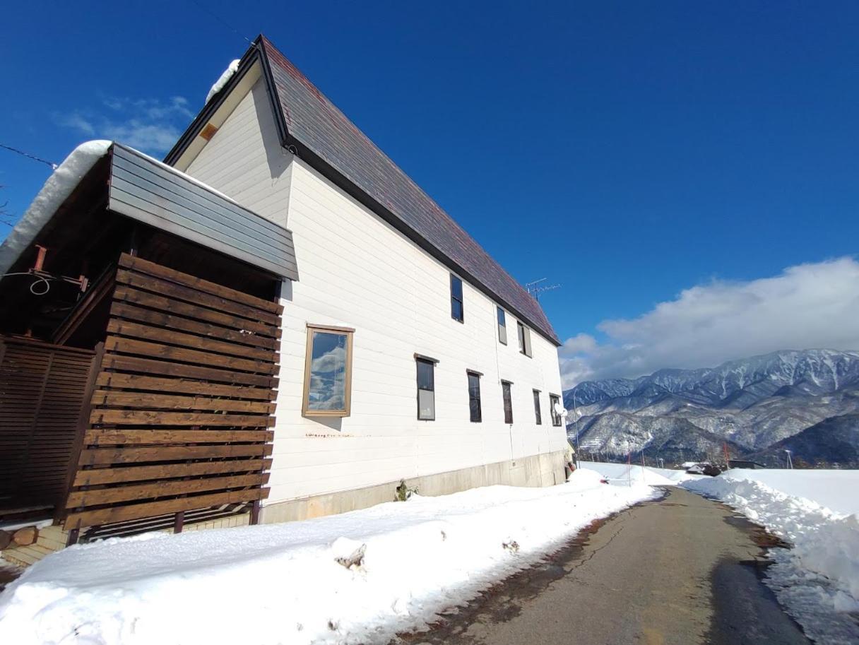 Hakuba Norikura Wakaguri Guesthouse Otari المظهر الخارجي الصورة